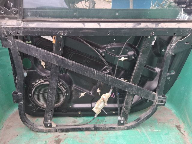 bontott PORSCHE CAYENNE Jobb első Ablakemelő Szerkezet (Elektromos)