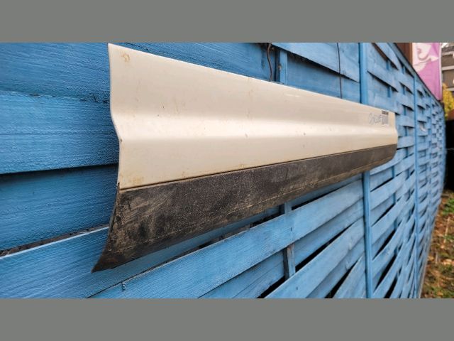 bontott PORSCHE CAYENNE Jobb első Ajtó Díszléc