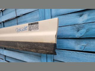 bontott PORSCHE CAYENNE Jobb első Ajtó Díszléc