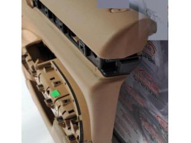 bontott PORSCHE CAYENNE Jobb első Ajtó Kárpit