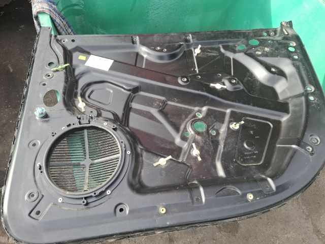 bontott PORSCHE CAYENNE Jobb első Ajtó (Üres lemez)