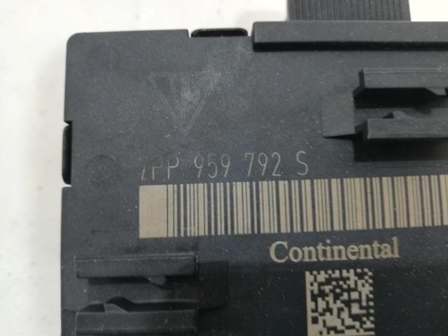 bontott PORSCHE CAYENNE Jobb első Ajtó Vezérlőegység