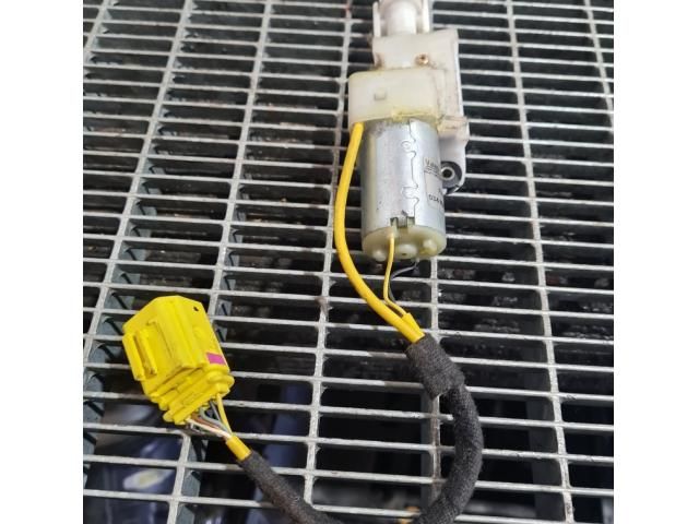 bontott PORSCHE CAYENNE Jobb első Biztonsági Öv