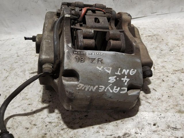 bontott PORSCHE CAYENNE Jobb első Féknyereg Munkahengerrel