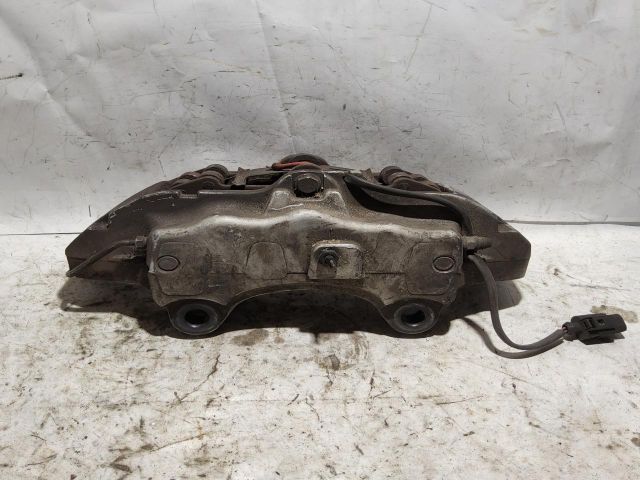 bontott PORSCHE CAYENNE Jobb első Féknyereg Munkahengerrel