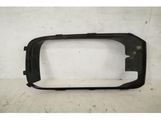 bontott PORSCHE CAYENNE Jobb első Lökhárító Díszléc