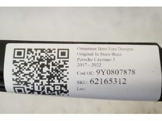 bontott PORSCHE CAYENNE Jobb első Lökhárító Díszléc