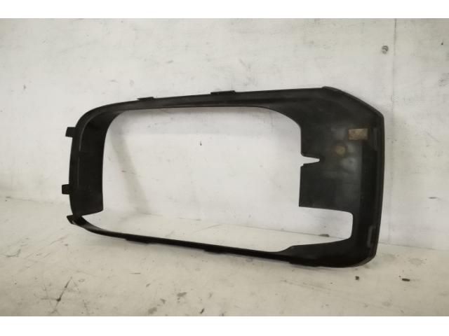 bontott PORSCHE CAYENNE Jobb első Lökhárító Díszléc