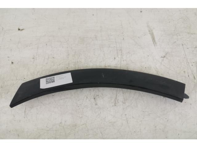 bontott PORSCHE CAYENNE Jobb első Sárvédő Díszléc