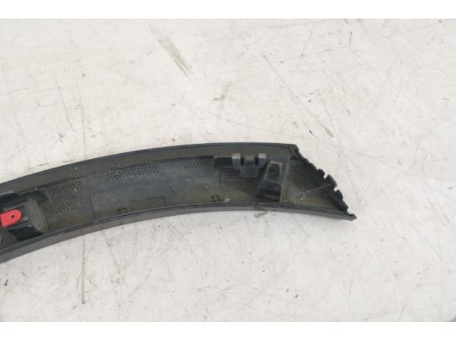 bontott PORSCHE CAYENNE Jobb első Sárvédő Díszléc