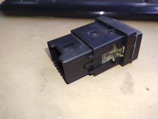 bontott PORSCHE CAYENNE Jobb első Ülésfűtés Kapcsoló