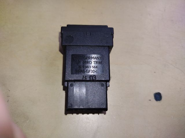 bontott PORSCHE CAYENNE Jobb első Ülésfűtés Kapcsoló