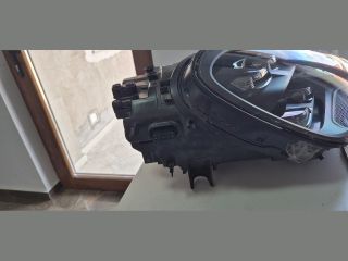 bontott PORSCHE CAYENNE Jobb Fényszóró