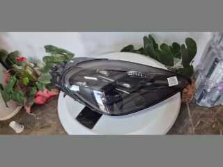 bontott PORSCHE CAYENNE Jobb Fényszóró