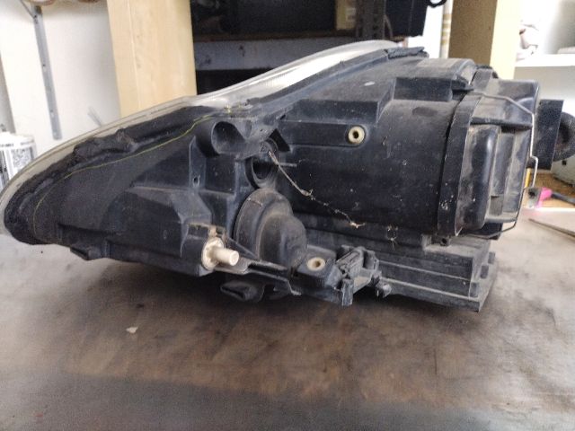 bontott PORSCHE CAYENNE Jobb Fényszóró