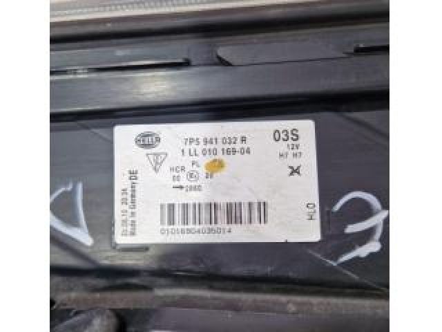 bontott PORSCHE CAYENNE Jobb Fényszóró