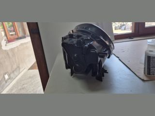 bontott PORSCHE CAYENNE Jobb Fényszóró