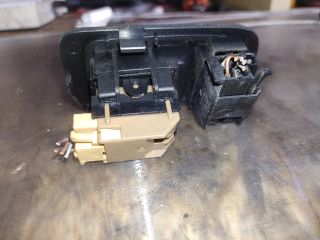 bontott PORSCHE CAYENNE Jobb hátsó Ablakemelő Kapcsoló