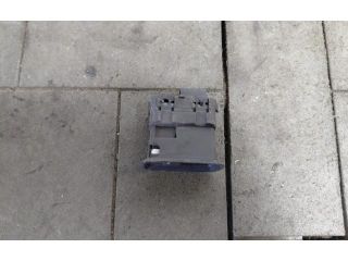 bontott PORSCHE CAYENNE Jobb hátsó Ablakemelő Kapcsoló