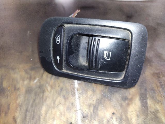 bontott PORSCHE CAYENNE Jobb hátsó Ablakemelő Kapcsoló