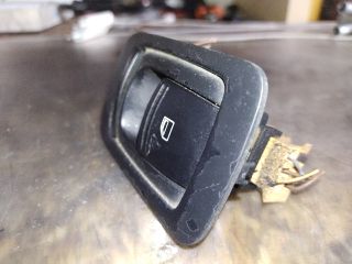 bontott PORSCHE CAYENNE Jobb hátsó Ablakemelő Kapcsoló