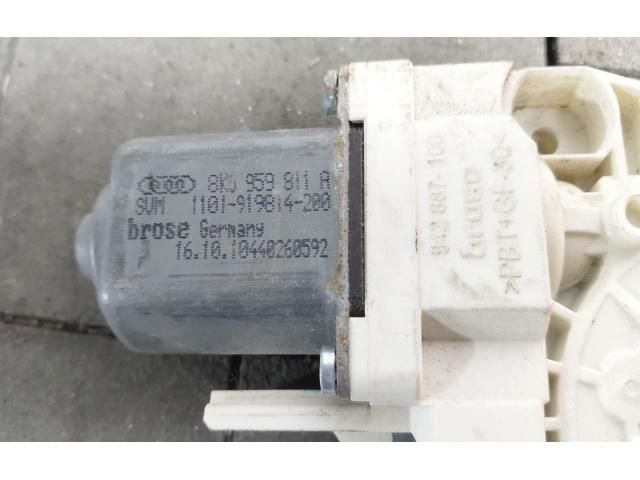 bontott PORSCHE CAYENNE Jobb hátsó Ablakemelő Motor