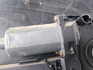 bontott PORSCHE CAYENNE Jobb hátsó Ablakemelő Motor