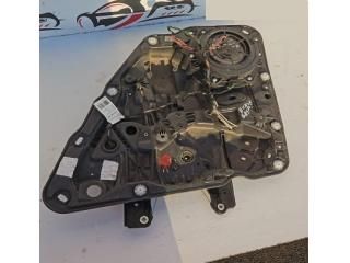 bontott PORSCHE CAYENNE Jobb hátsó Ablakemelő Szerkezet (Elektromos)