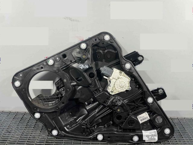 bontott PORSCHE CAYENNE Jobb hátsó Ablakemelő Szerkezet (Elektromos)