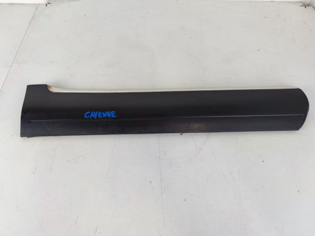 bontott PORSCHE CAYENNE Jobb hátsó Ajtó Díszléc