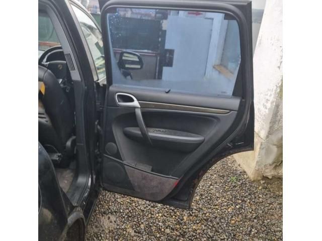 bontott PORSCHE CAYENNE Jobb hátsó Ajtó (Üres lemez)