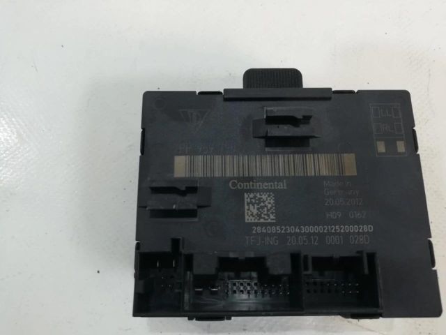 bontott PORSCHE CAYENNE Jobb hátsó Ajtó Vezérlőegység