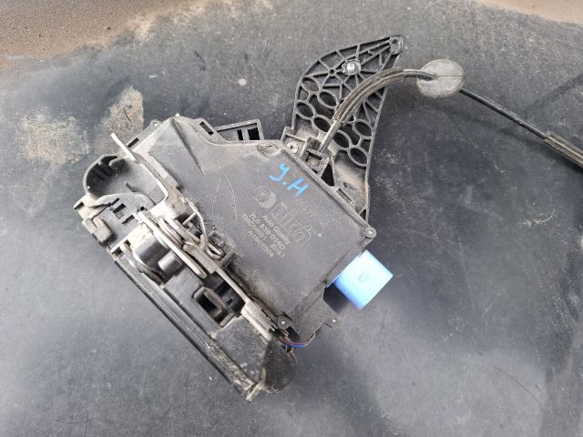 bontott PORSCHE CAYENNE Jobb hátsó Ajtózár