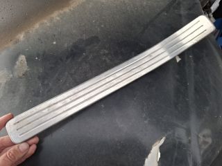 bontott PORSCHE CAYENNE Jobb hátsó Küszöb Díszléc