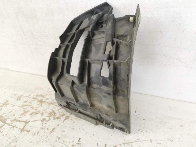 bontott PORSCHE CAYENNE Jobb hátsó Lökhárító Tartó (Műanyag)