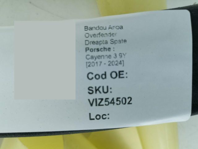 bontott PORSCHE CAYENNE Jobb hátsó Sárvédő Díszléc