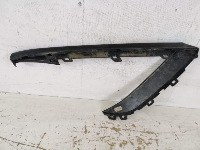 bontott PORSCHE CAYENNE Jobb Ködfényszóró Lámpakeret