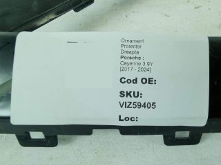 bontott PORSCHE CAYENNE Jobb Ködfényszóró Lámpakeret