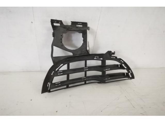 bontott PORSCHE CAYENNE Jobb Ködlámpa Rács