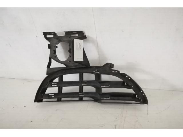 bontott PORSCHE CAYENNE Jobb Ködlámpa Rács