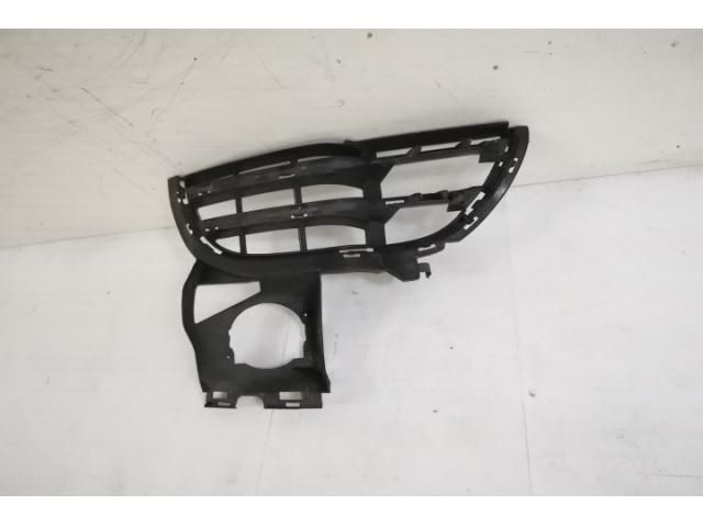 bontott PORSCHE CAYENNE Jobb Ködlámpa Rács