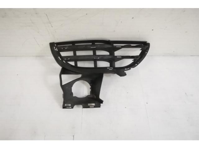 bontott PORSCHE CAYENNE Jobb Ködlámpa Rács