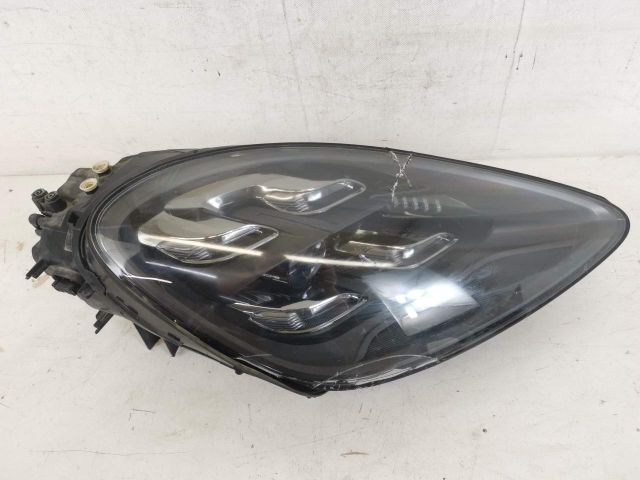 bontott PORSCHE CAYENNE Jobb Ledes Fényszóró
