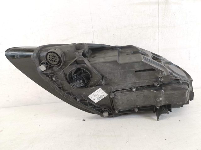 bontott PORSCHE CAYENNE Jobb Ledes Fényszóró