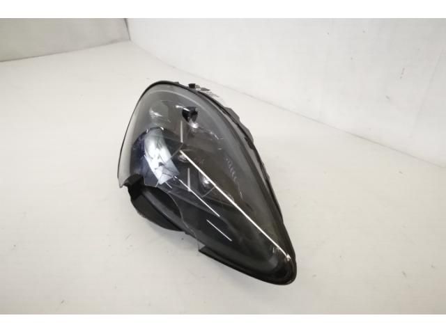 bontott PORSCHE CAYENNE Jobb Ledes Fényszóró