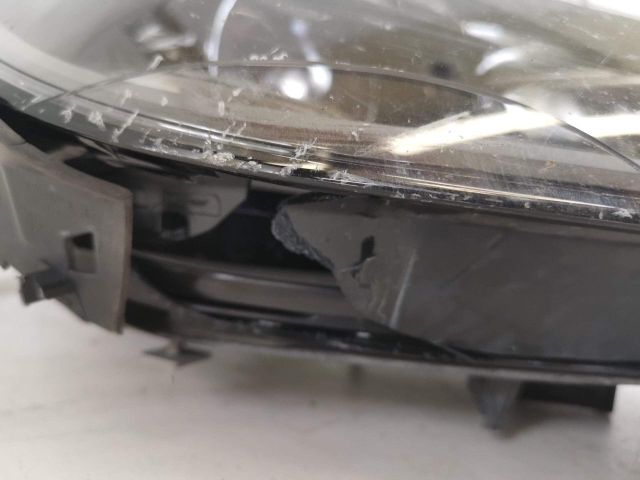 bontott PORSCHE CAYENNE Jobb Ledes Fényszóró