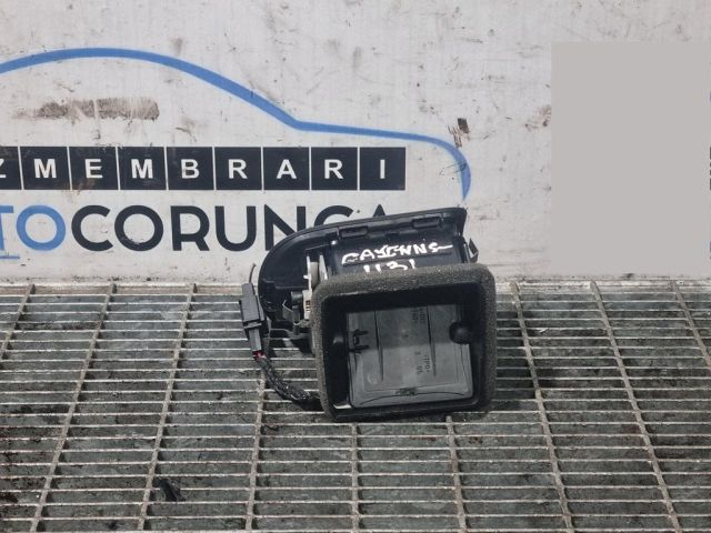 bontott PORSCHE CAYENNE Jobb Szellőző