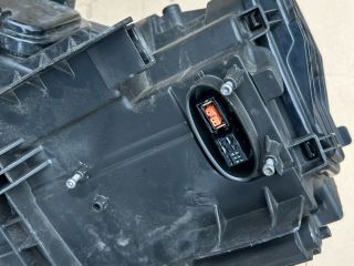 bontott PORSCHE CAYENNE Jobb Xenon Fényszóró