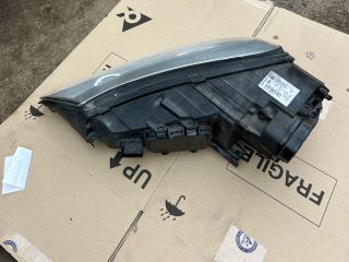 bontott PORSCHE CAYENNE Jobb Xenon Fényszóró