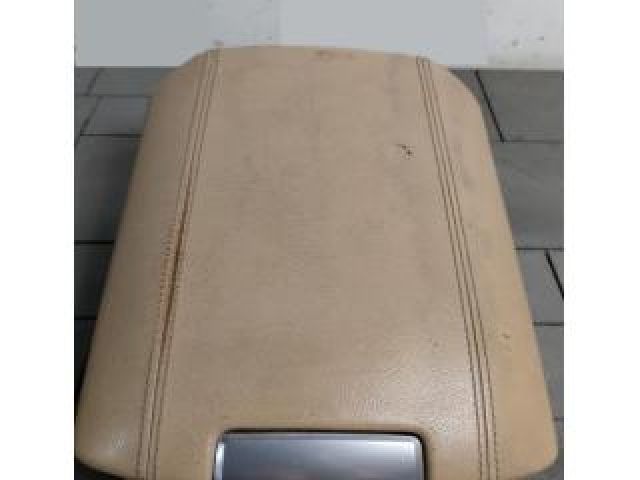 bontott PORSCHE CAYENNE Könyöklő